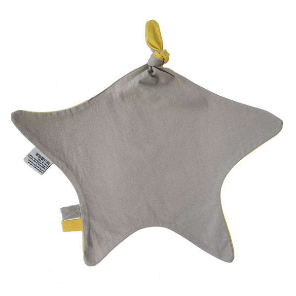 Summerville Organics yellow star-shaped organic cotton baby comforter 2