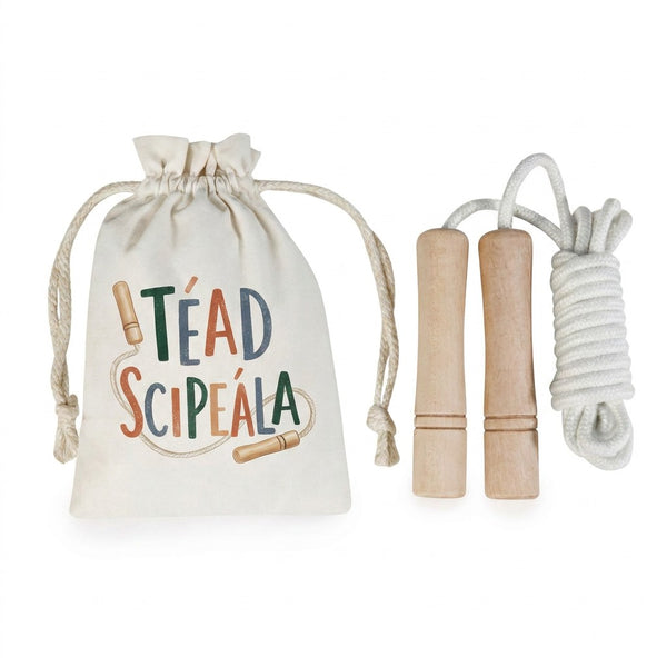 The Téad Scipeála skipping rope and its printed cotton drawstring bag on a white background