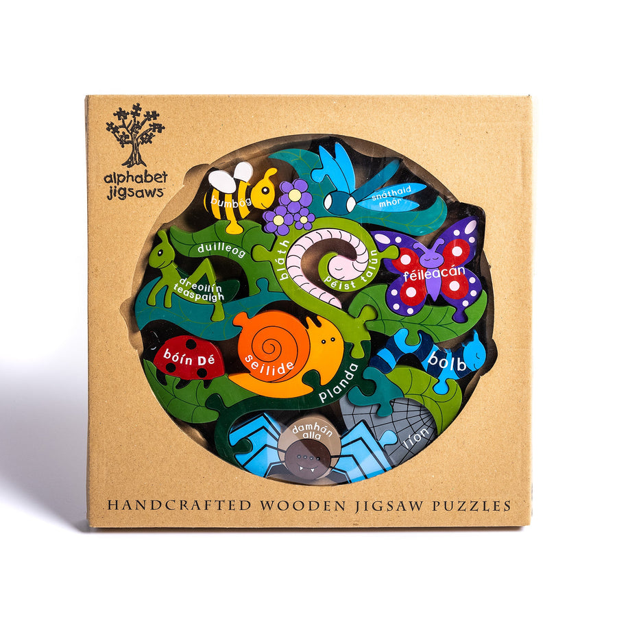 Creepy Crawlies jigsaw with its cardboard presentation box