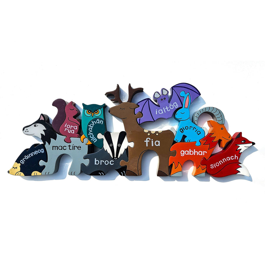 Irish Wildlife wooden jigsaw puzzle with ten Irish animals named as Gaeilge