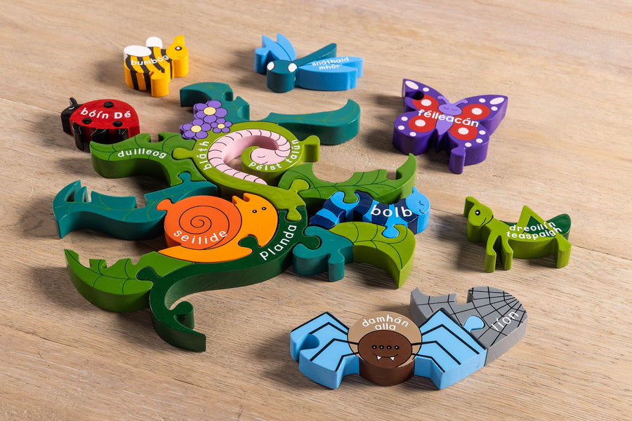 Creepy Crawlies Irish-language jigsaw being played with at home